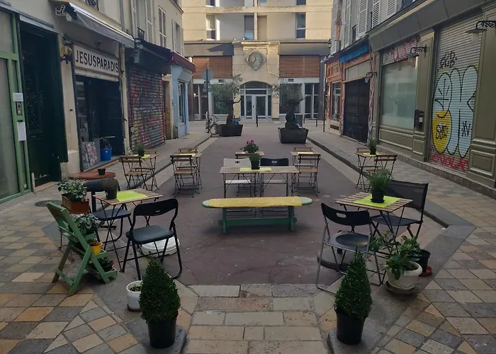 Hotel Du Marche Paris